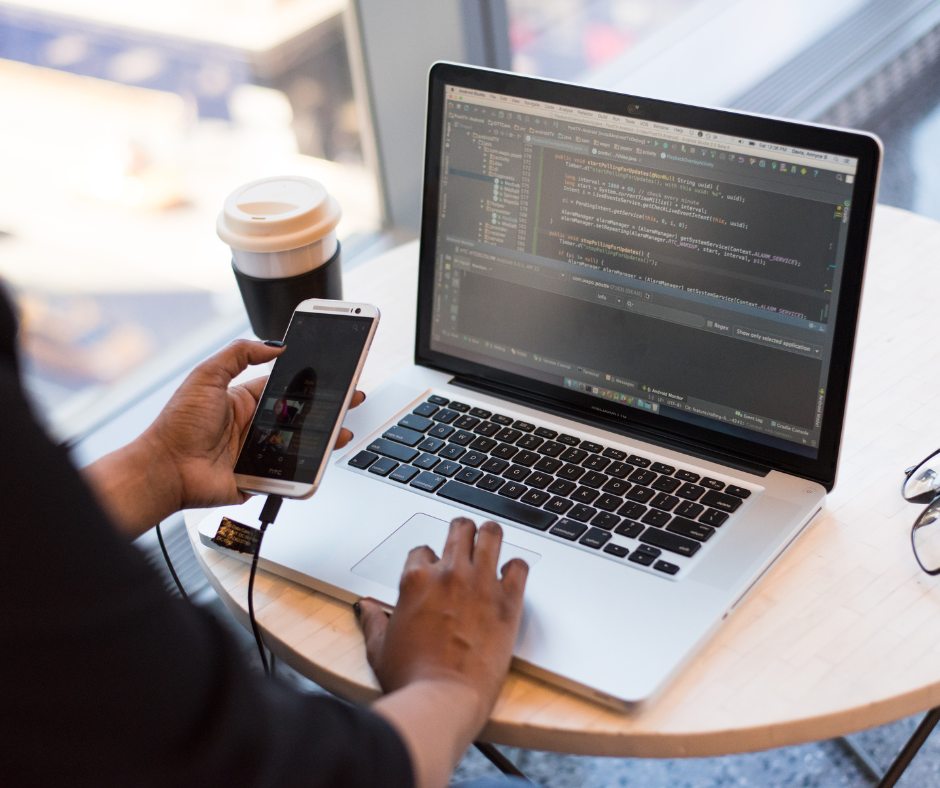 using computer and phone in public
