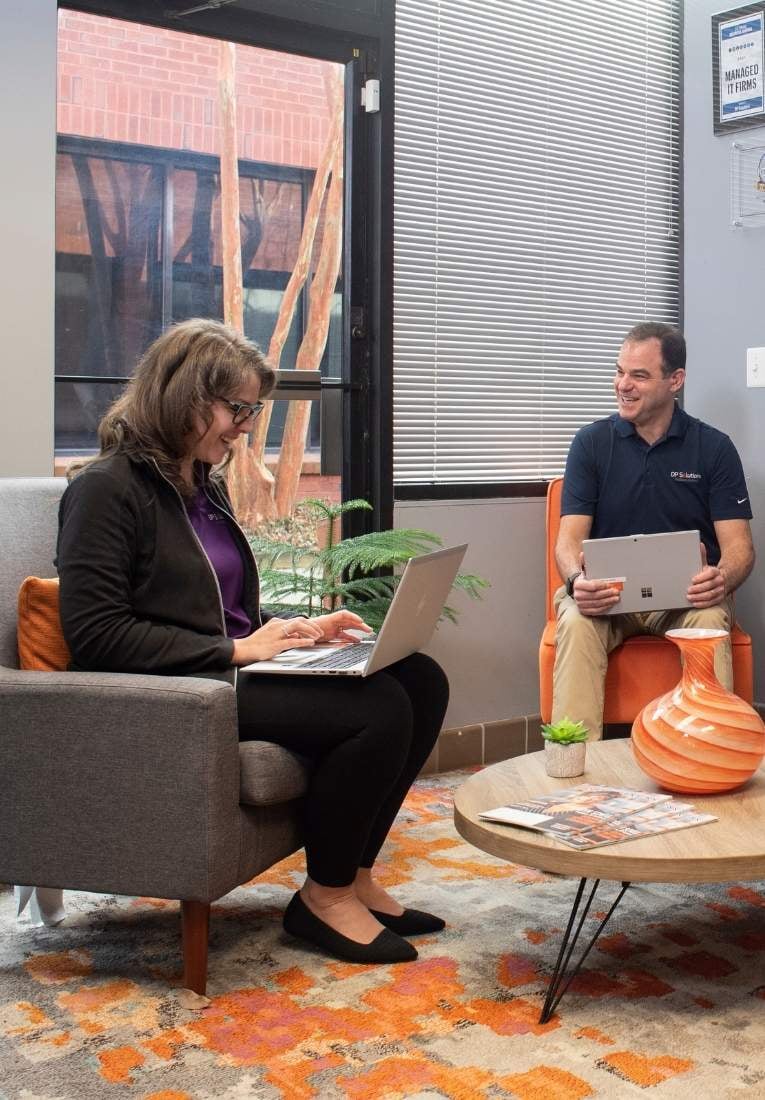 dp-solutions-team-collaboration-meeting-office