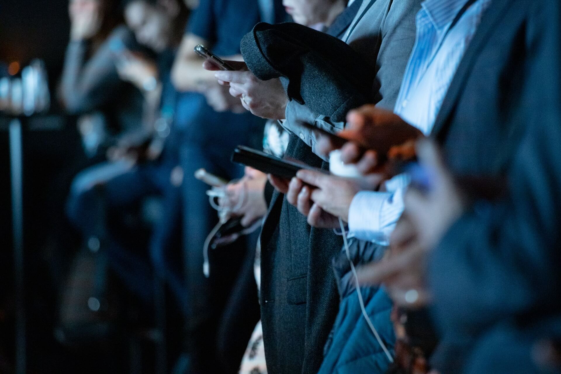 social-media-devices-1